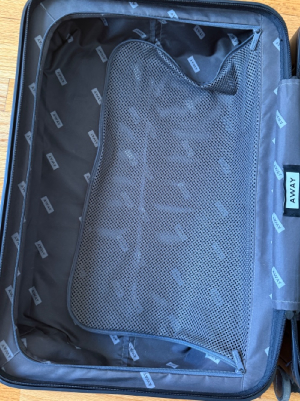 Away The Bigger Carry on Luggage - Picture 4 of 14